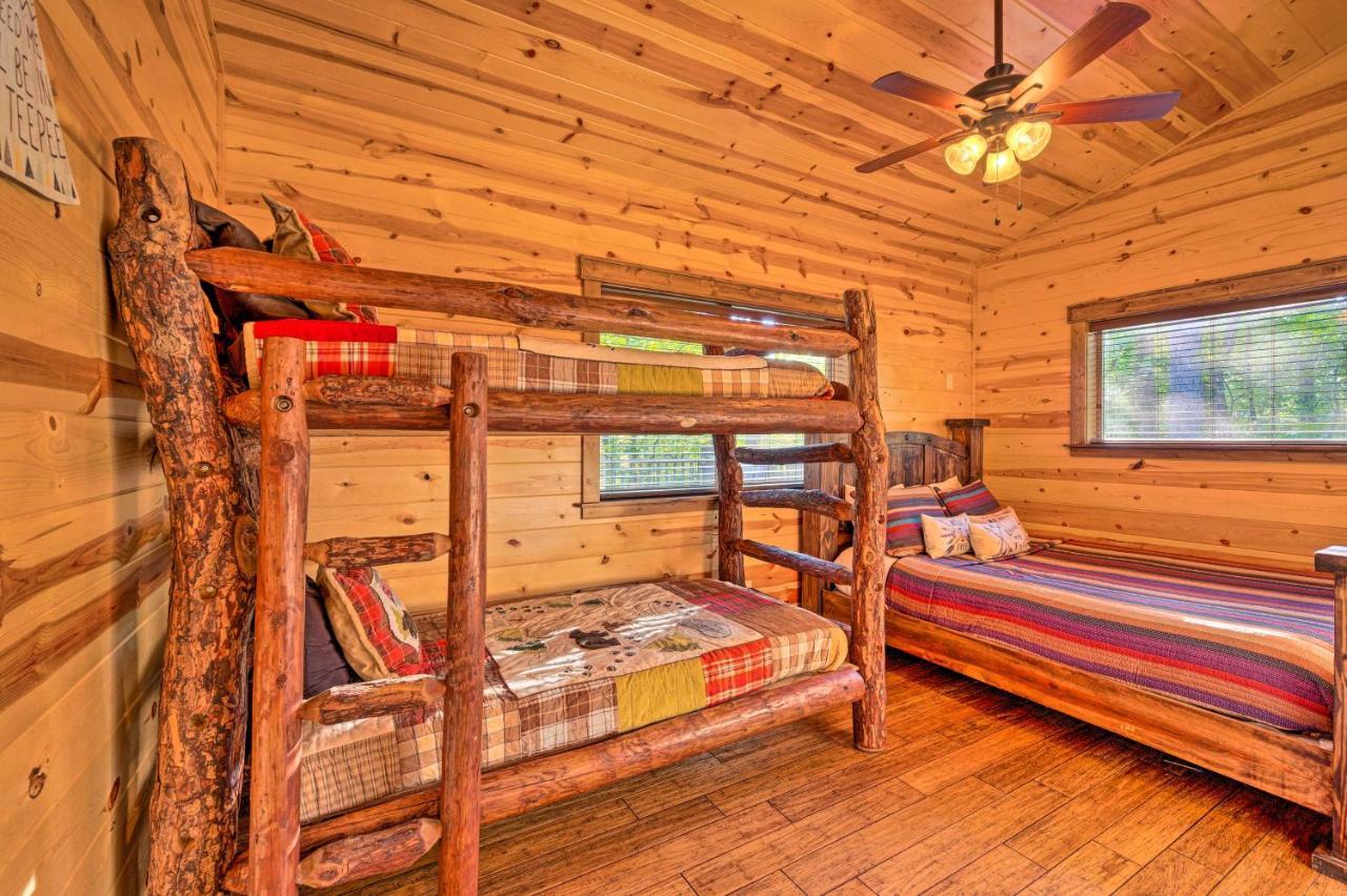Creekside Broken Bow Cabin With Hot Tub And Fire Pit! Stephens Gap Bagian luar foto