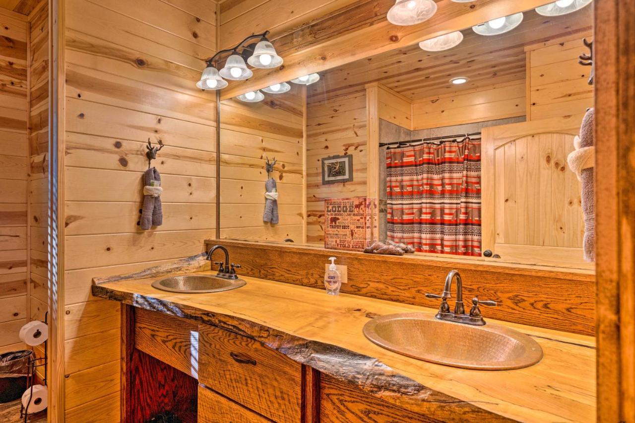 Creekside Broken Bow Cabin With Hot Tub And Fire Pit! Stephens Gap Bagian luar foto